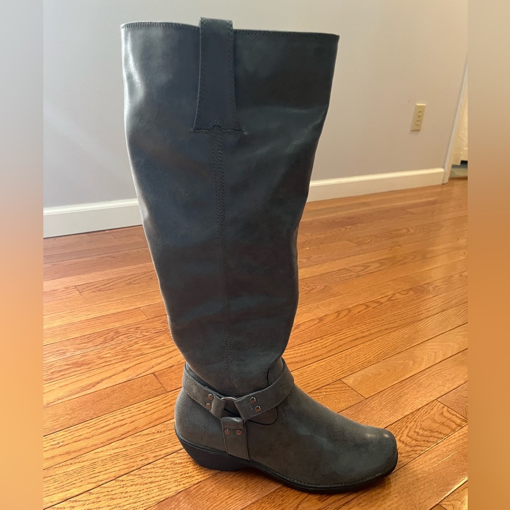 AEROSOLES Grey Boots - Wide Calf